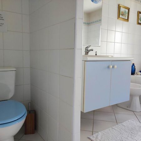 Chambre 3 Personnes Avec Salle De Bain Dans Mas Du Luberon Robion en Luberon Екстериор снимка